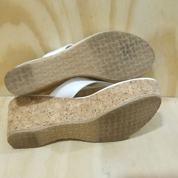 Sonoma White Wedge Sandals Wmn's size 10 - Picture 6 of 8